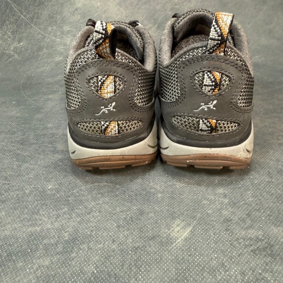 Chaco Women's Gray Mesh Lace Up Hiking Trail Walking Sneakers Shoes Size 6.5 - Picture 3 of 6